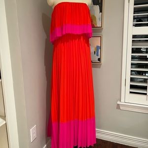 Stunning boutique maxi that was worn one time in Miami.